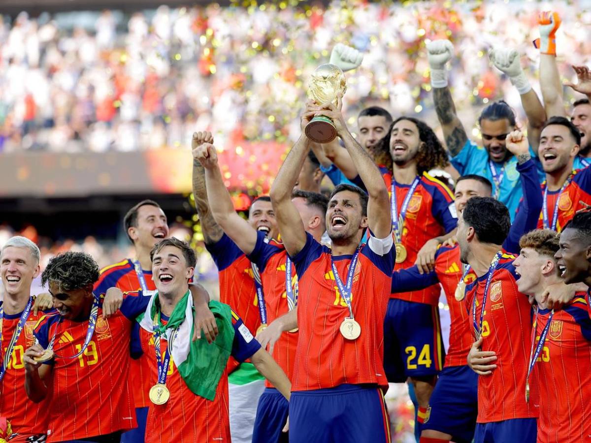 Messi rompe a llorar, show de Lamine Yamal, su novia y España festeja campeón Mundial