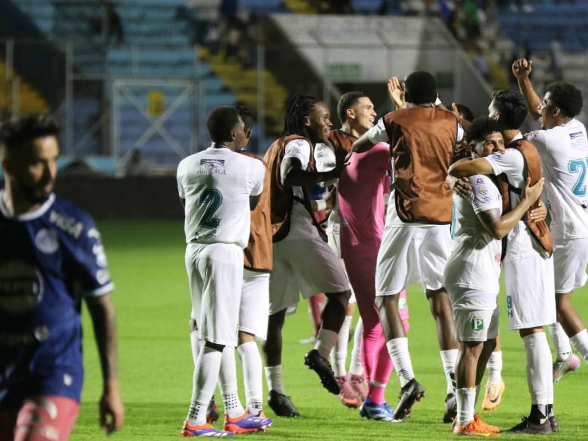 Afición se le rebela al Motagua, lo nuevo del estadio Nacional y algo insólito en La Ceiba