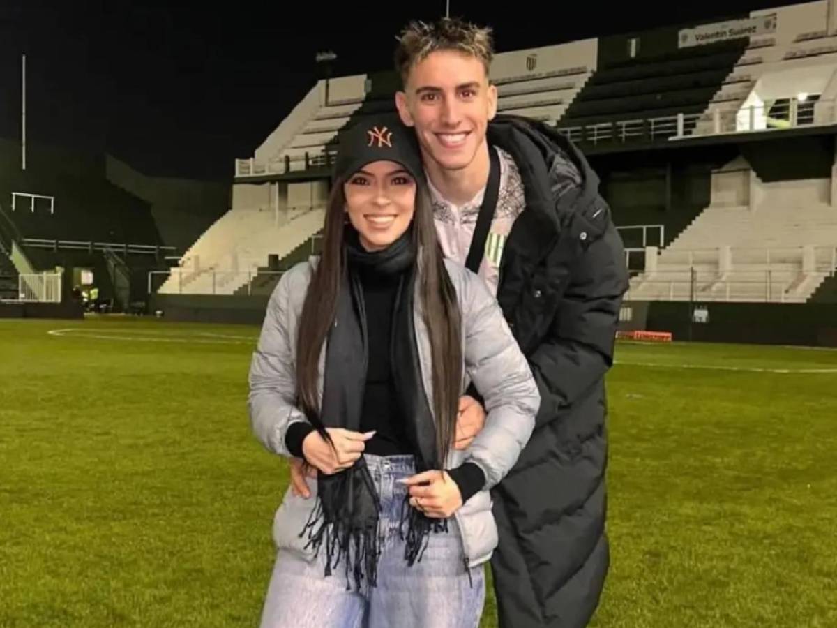 Rodrigo Auzmendi sorprendió a la bella Laura Meza y encendió las redes