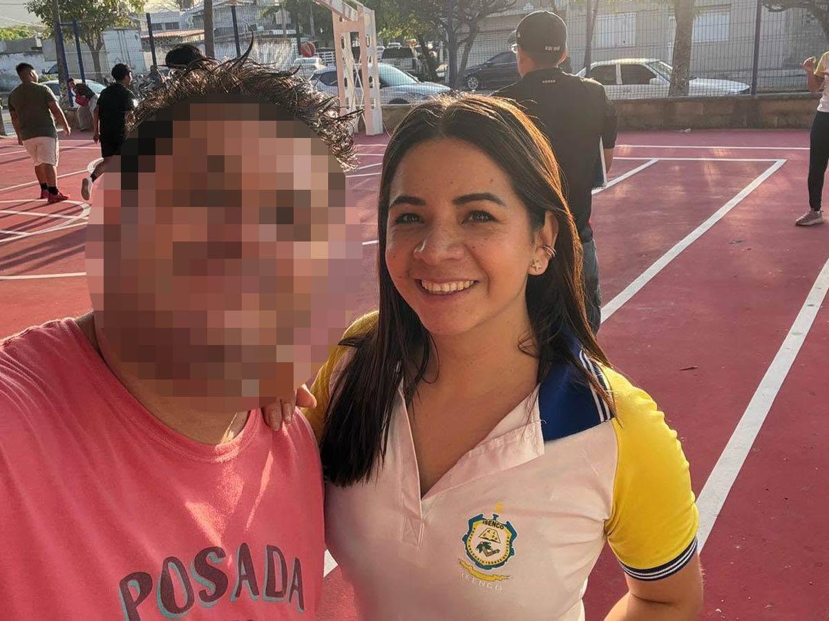 Asesinan a balazos a maestra del Isenco cuando iba con sus hijos