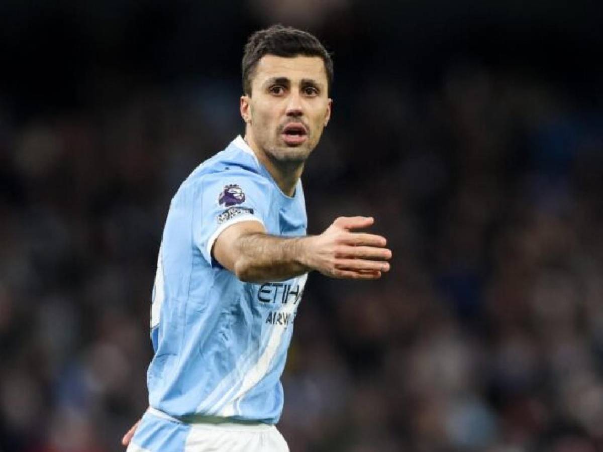 Barcelona con sorpresiva salida de figura, revés con Rodri y oferta de 115 millones