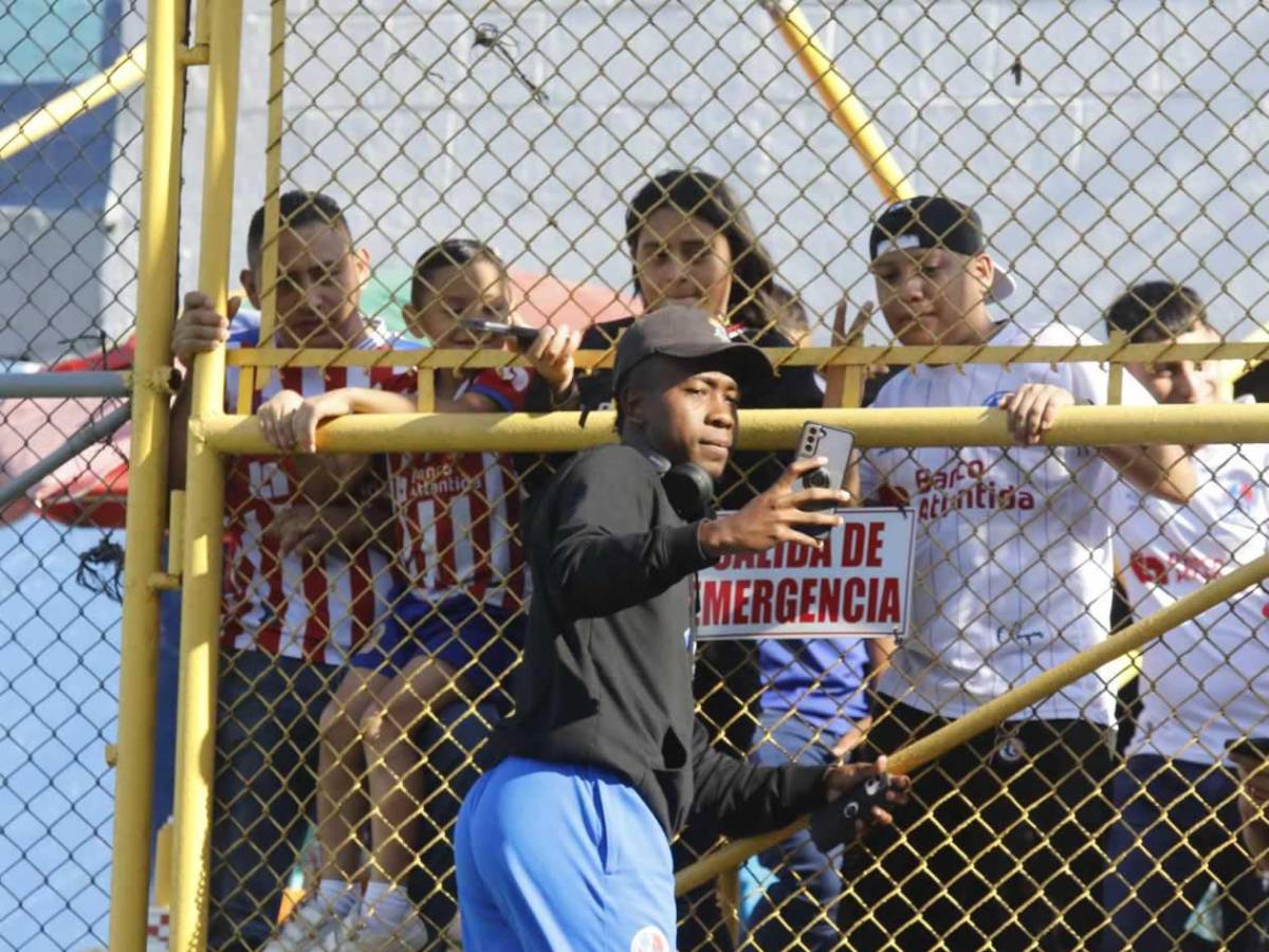 Marathón - Olimpia: bellezas, look a lo Raphinha y la rubia que robó suspiros