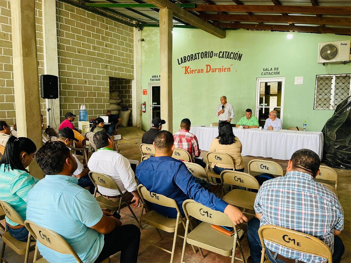 Esta alianza el Banadesa beneficiará con créditos blandos, a tasas preferenciales y fácil acceso a cerca de 13,212 productores y productoras.