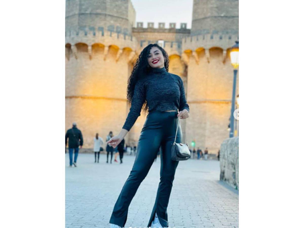 Exnovia de jugador hondureño rechazó miles de dólares por propuestas indecentes