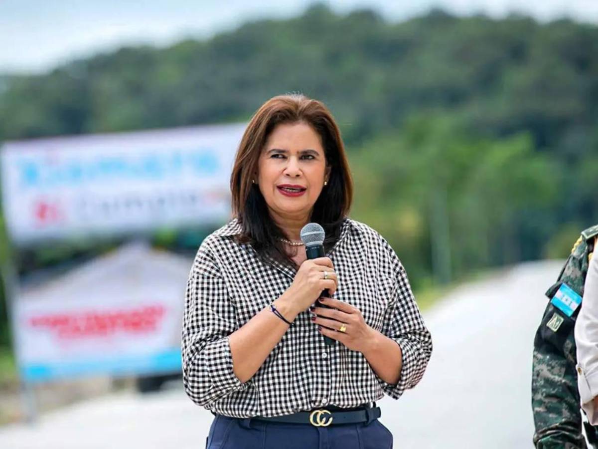Rixi hace confesión sobre madre de Dereck Moncada y deja mensaje