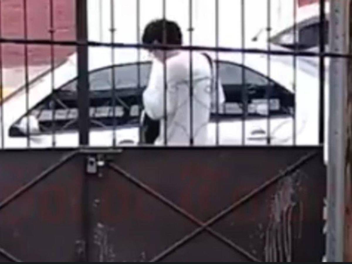 ‘Tíralo en algún canal’: escalofriantes mensajes revelan cómo pareja planeó abandonar a su bebé