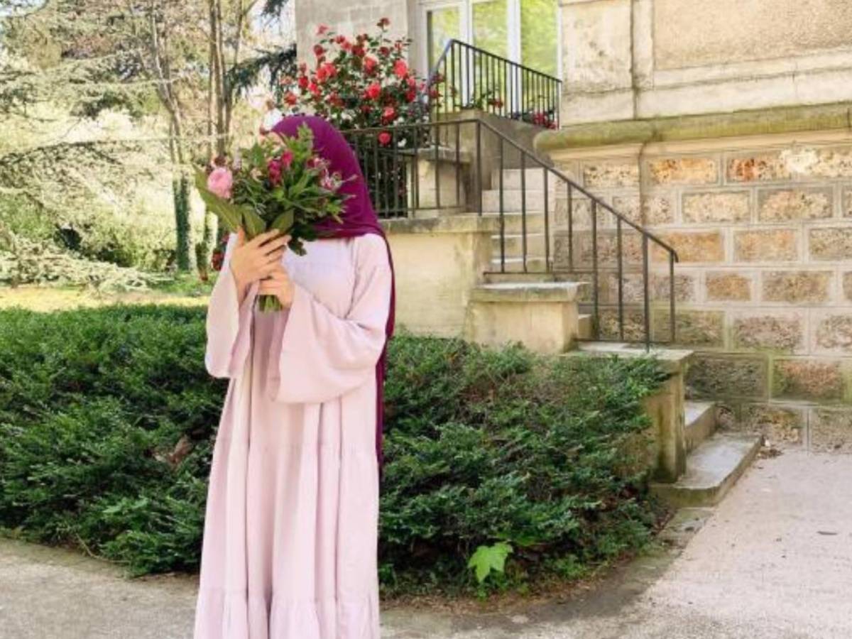 Dembélé tiene una rara esposa: No va al estadio, se tapa el rostro y no desea fotos