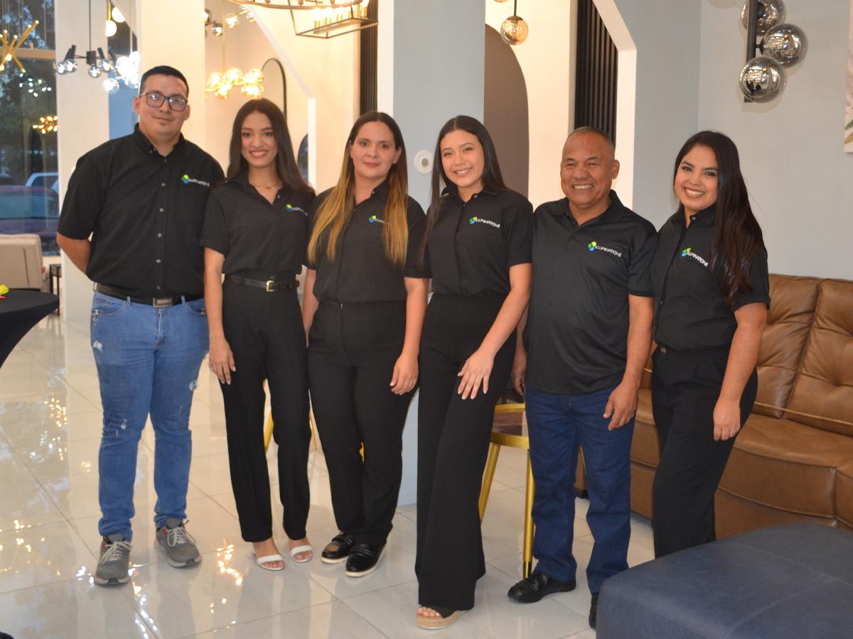 Un equipo de asesores especializados en proyectos de iluminación atenderán a clientes de todo el país.