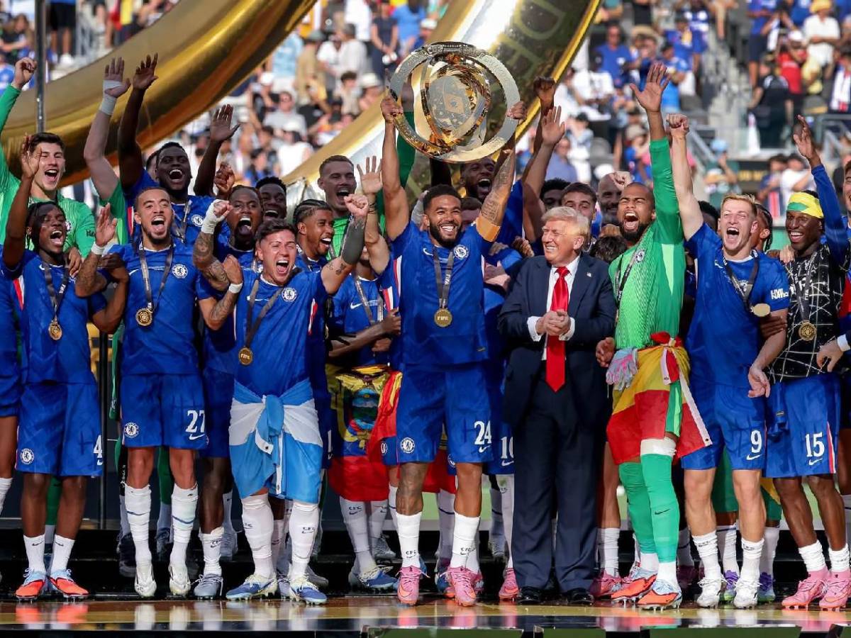 Trump hace confesión: lo que hizo con trofeo del Mundial de Clubes