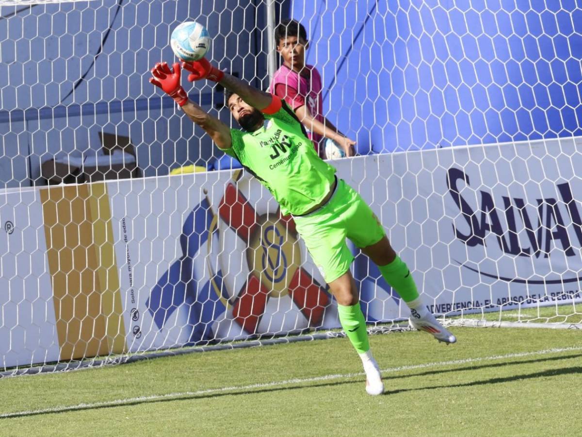 Polémica, festejo del Real España, indignación en Marathón, denuncia de Lavallén