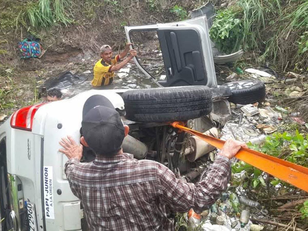 Fatal destino para familia que se accidentó en San Manuel