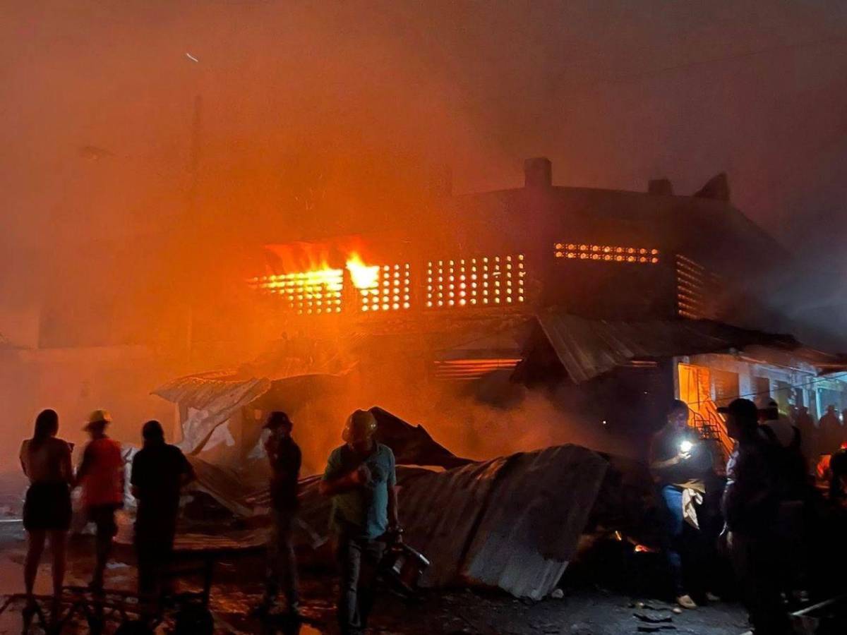 Explosión en cohetería clandestina desató incendio en Medina-Concepción