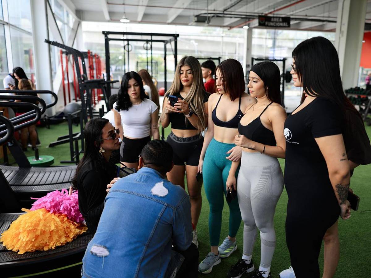 Pomponera de los tiktokers revela relación con un futbolista hondureño que juega en Europa