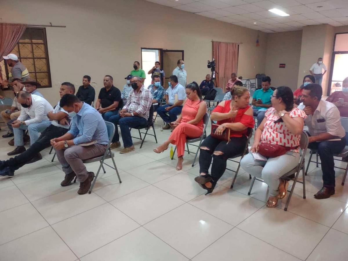 Preocupa paralización de carretera