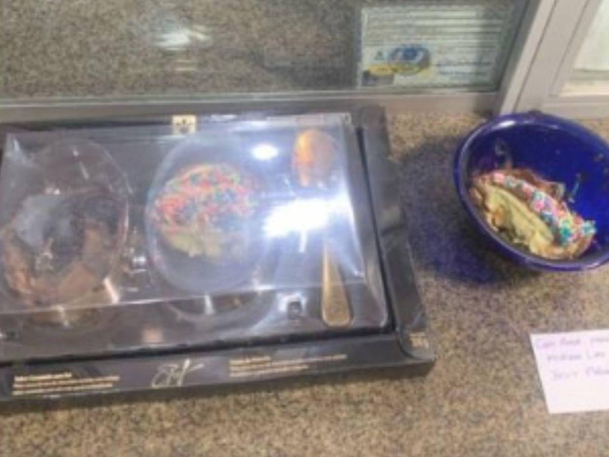 Niño muere al comer chocolates envenenados: eran un regalo para su mamá