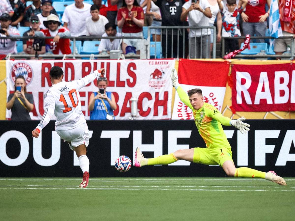 Por qué el técnico del Bayern dejó a suplentes en el camerino vs Benfica: inusual causa