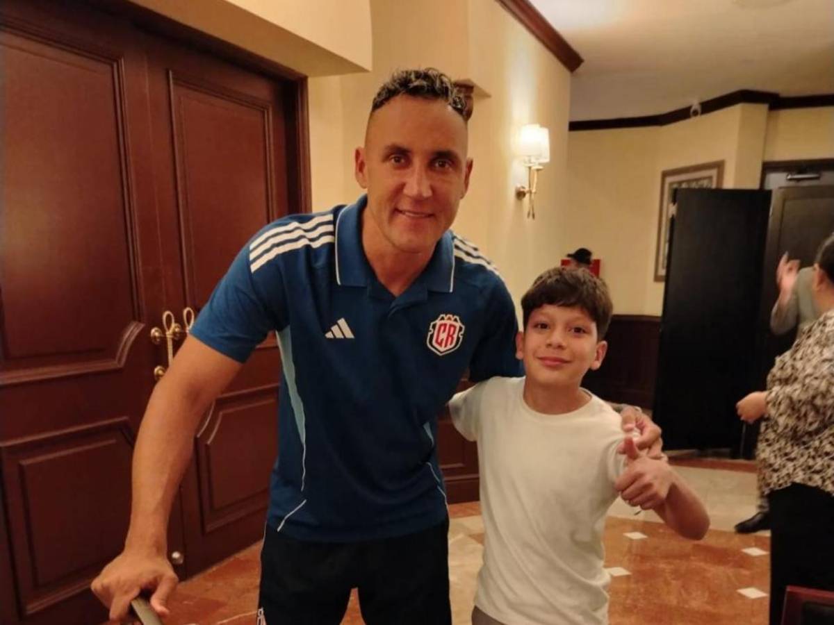 Keylor Navas cumple sueño de pequeño en Honduras; famosa internacional cautiva y brasileño sorprende