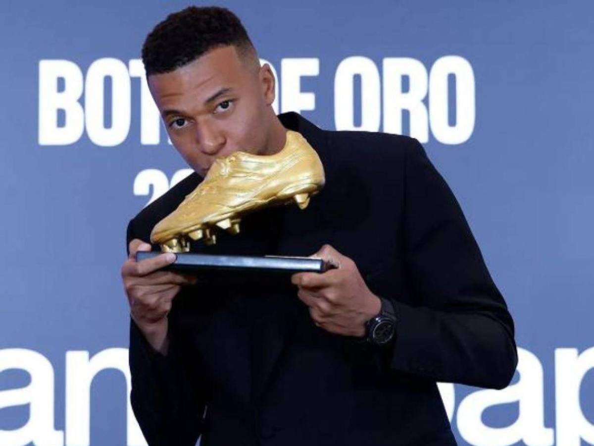 Mbappé recibe la Bota de Oro: lo que dijo y quiénes del Real Madrid lo acompañaron