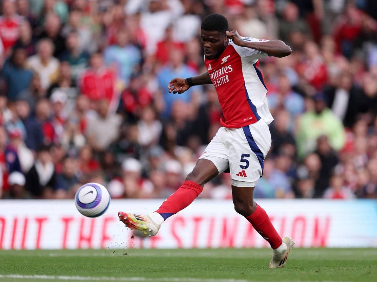 Escándalo: tres mujeres lo acusan de violación y agresión sexual y se quedó sin equipo