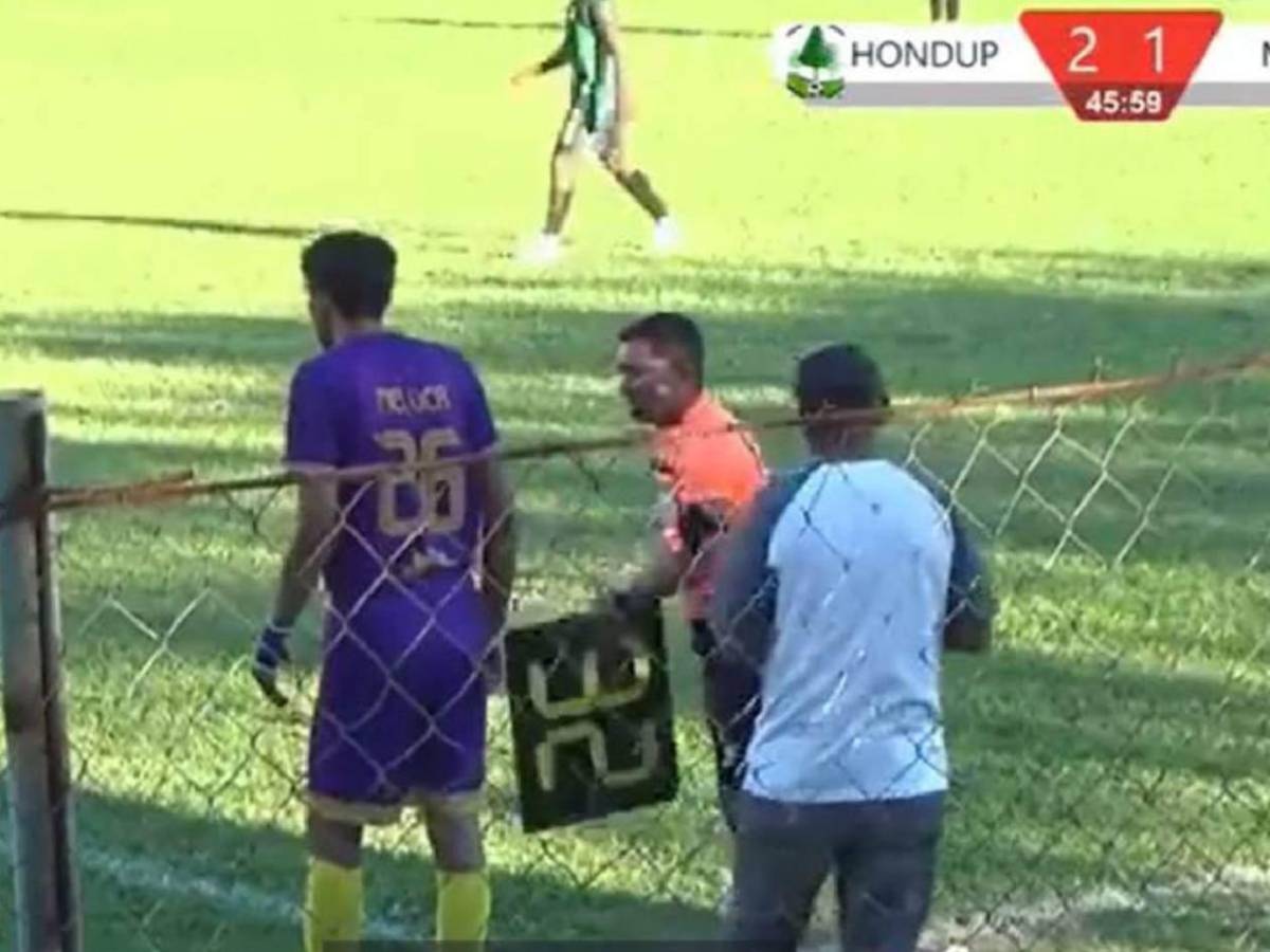 Político debutó en club de Honduras: ingresó al 90’ y esta fue su reacción