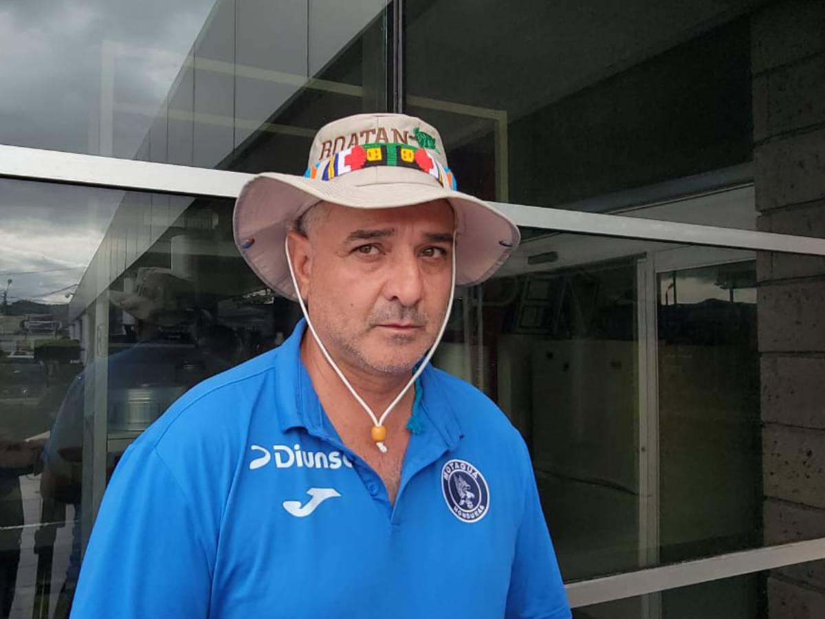 Diego Vázquez se pronuncia sobre salida de Rodrigo y futuro de Rubilio Castillo