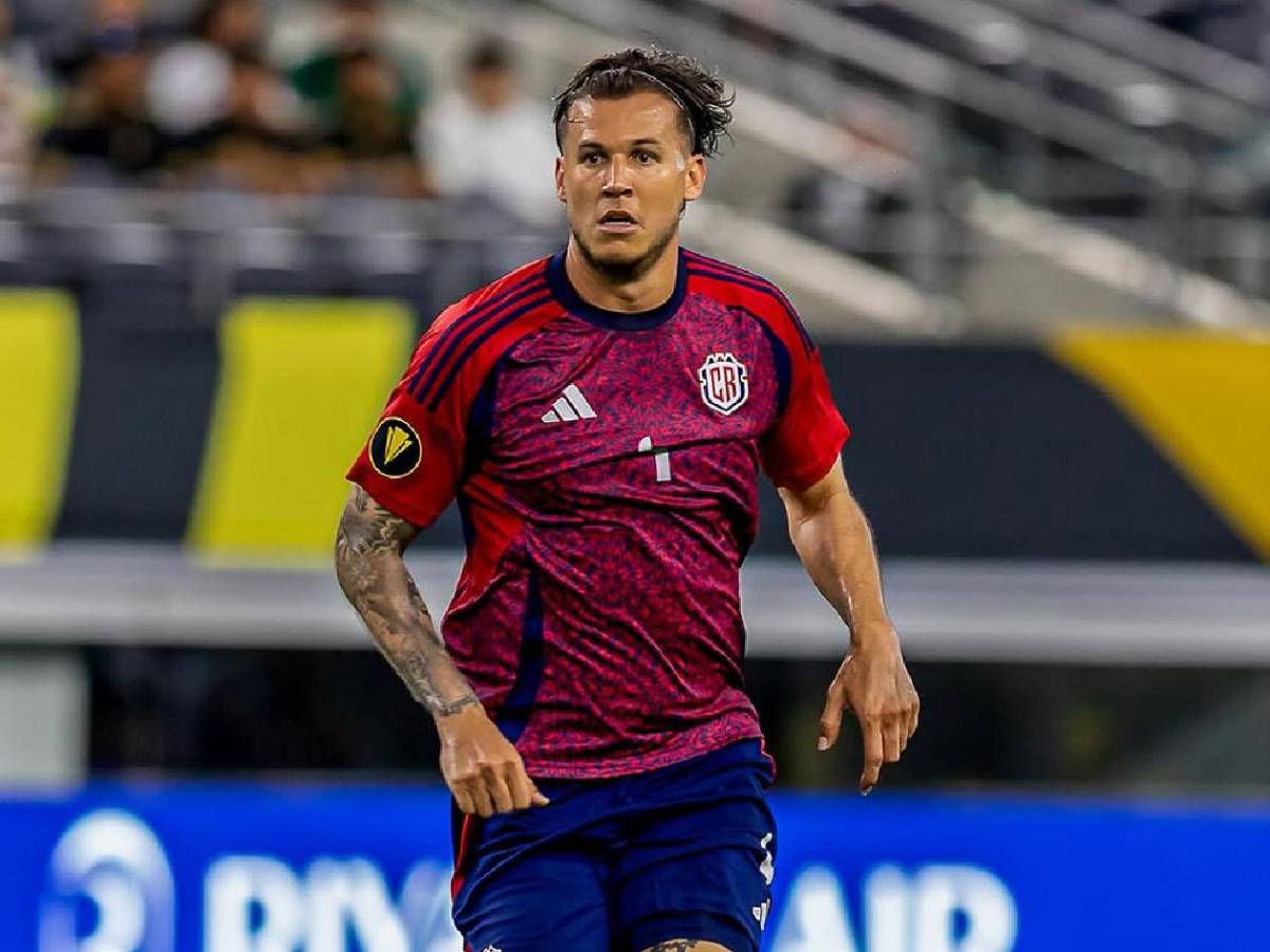 Escándalo sacude a Costa Rica: Dejan fuera a Keylor y él responde; otro renunció