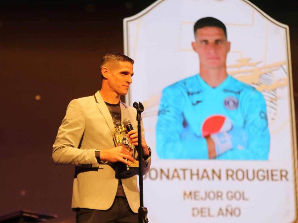 Shin Fujiyama fue galardonado: ellos fueron los ganadores de los Premios DIEZ