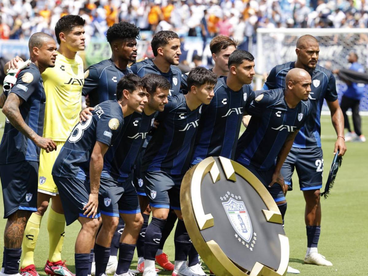 Real Madrid- Pachuca: Enfado de Xabi, mofa a Vinicius y polémico gesto de árbitro