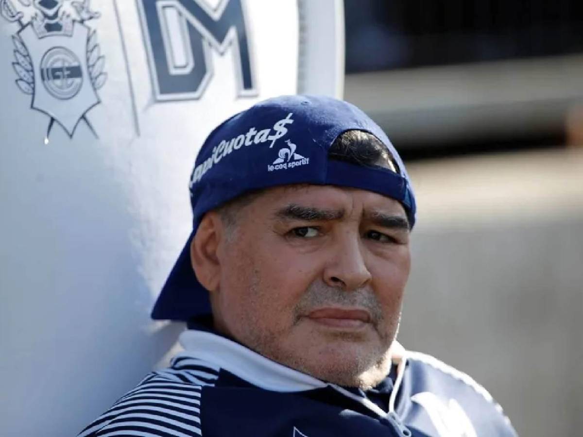 Mintió sobre operación a Maradona: nuevas revelaciones antes de su muerte