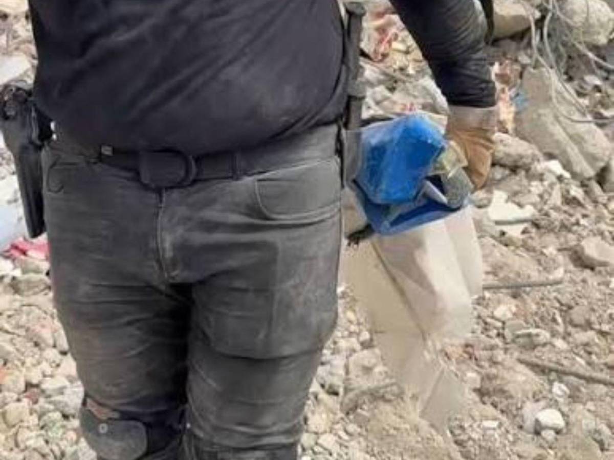 Rostros de los cuatro detenidos por robar entre los escombros en Venezuela