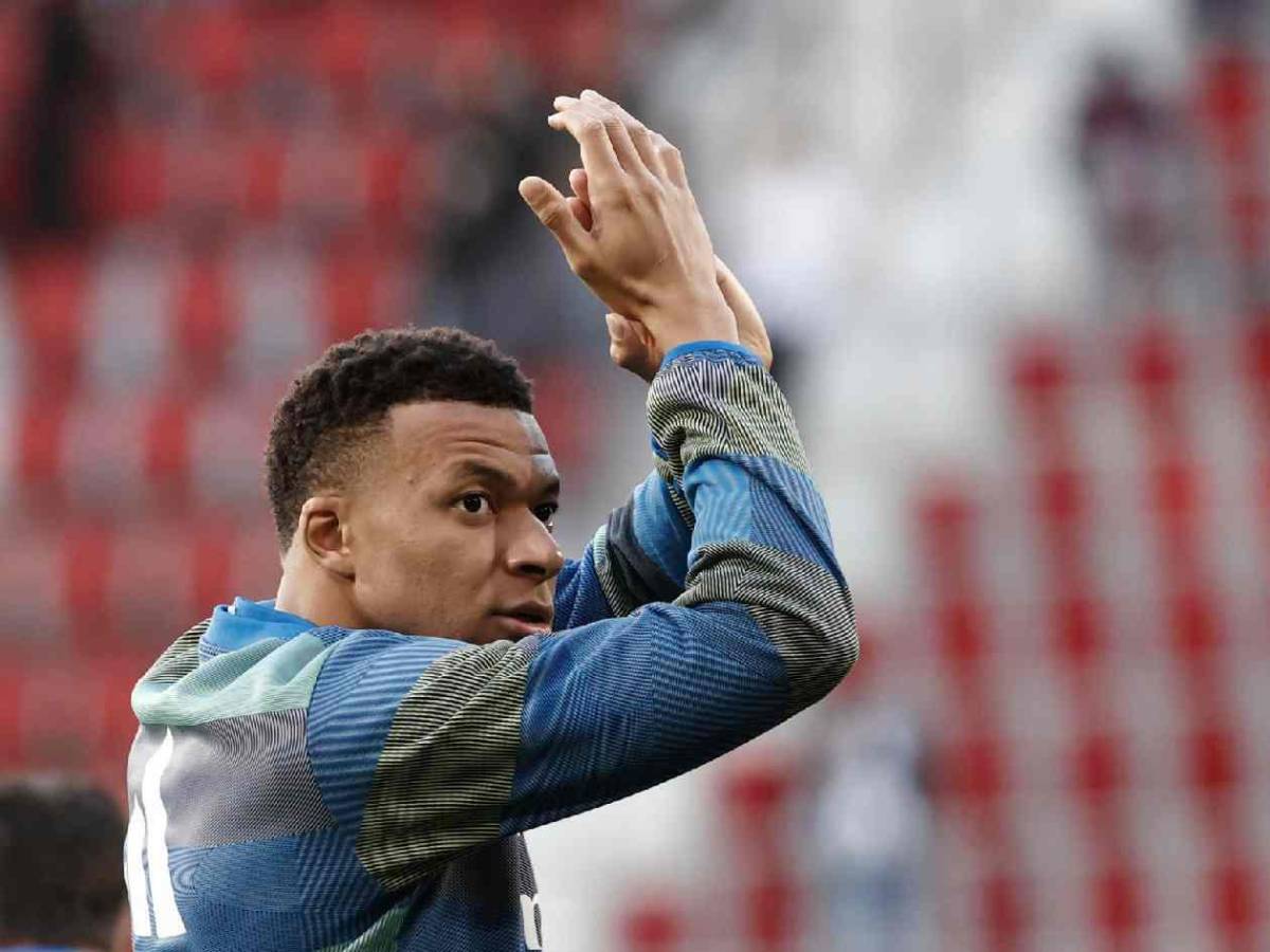 Mbappé y Ester Expósito en París: filtran comprometedoras fotos y desatan furor