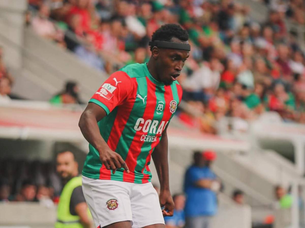 Alberth Elis rompe el silencio y le contesta a Chespirito: ¿le dará un auto?