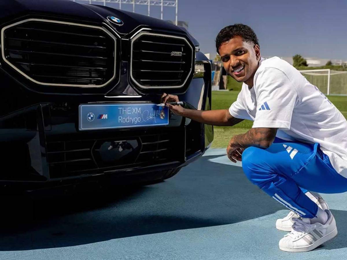 Jugadores de Real Madrid estrenan autos de lujo: Mastantuono sorprende y quién con el más caro