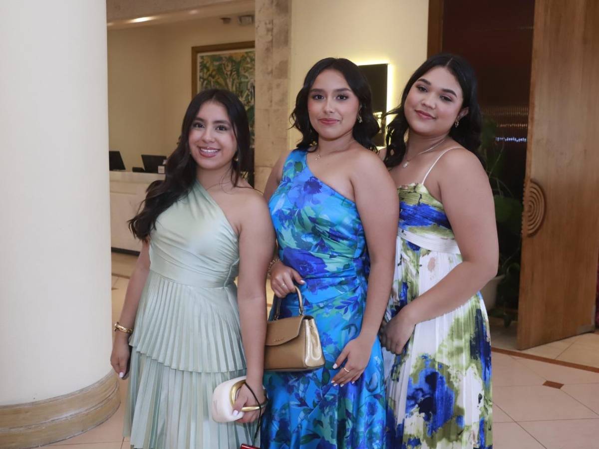 Celebran desayuno los futuros bachilleres de la Escuela Episcopal el Buen Pastor