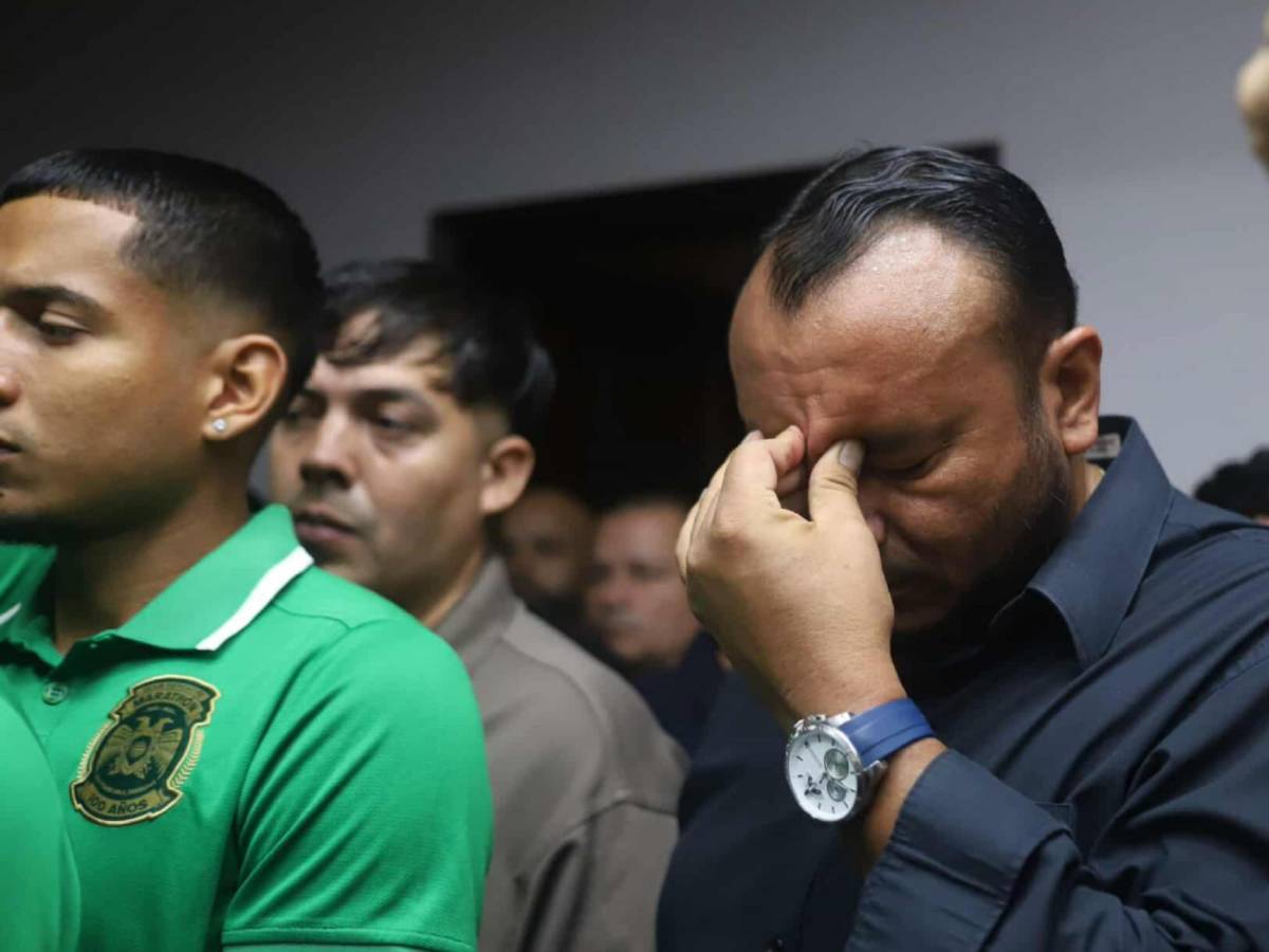 Desgarradoras imágenes en velatorio de Orinson Amaya: Su madre rompió en llanto y aficionados sorprenden