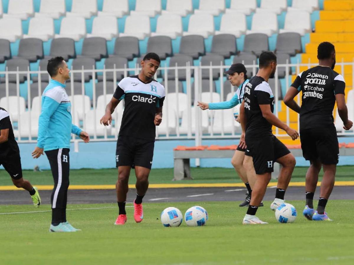 La decisión de Nájar que sorprendió, legionarios presentes y dos no entrenaron