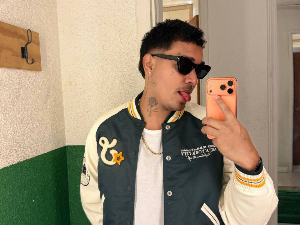 Lipstickfables lanza dardo a Supremo: “Busca terapia”