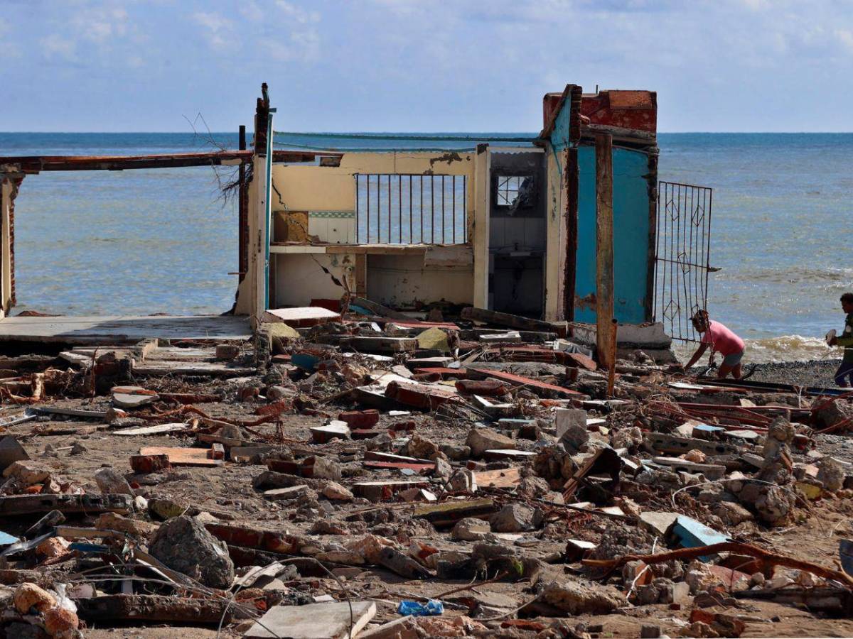 ¡Lo perdieron todo! Imágenes que muestran la furia del huracán Melissa