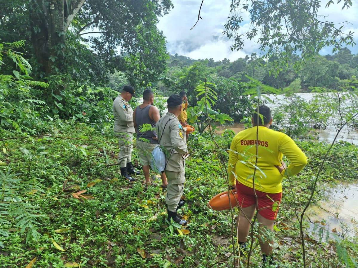 El cuerpo del Cuerpo de Bomberos que llegó al lugar.