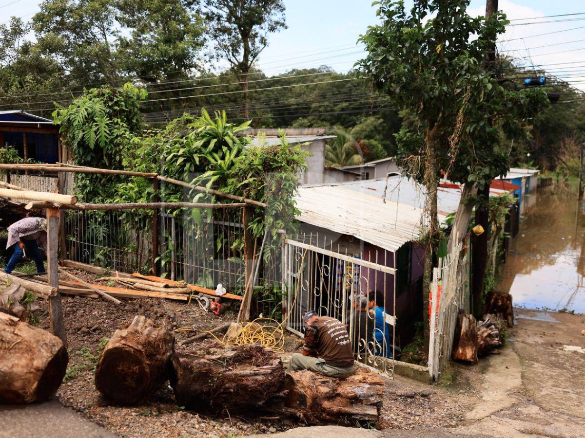 El Lago de Yojoa gana terreno: familias huyen y el agua alcanza zonas turísticas