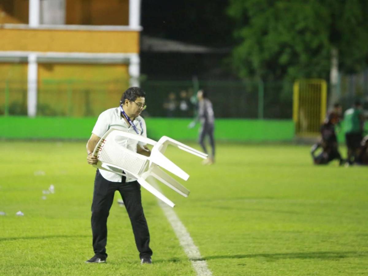 Traición al Real España, locura de Jeaustin, silla voladora y chica misteriosa