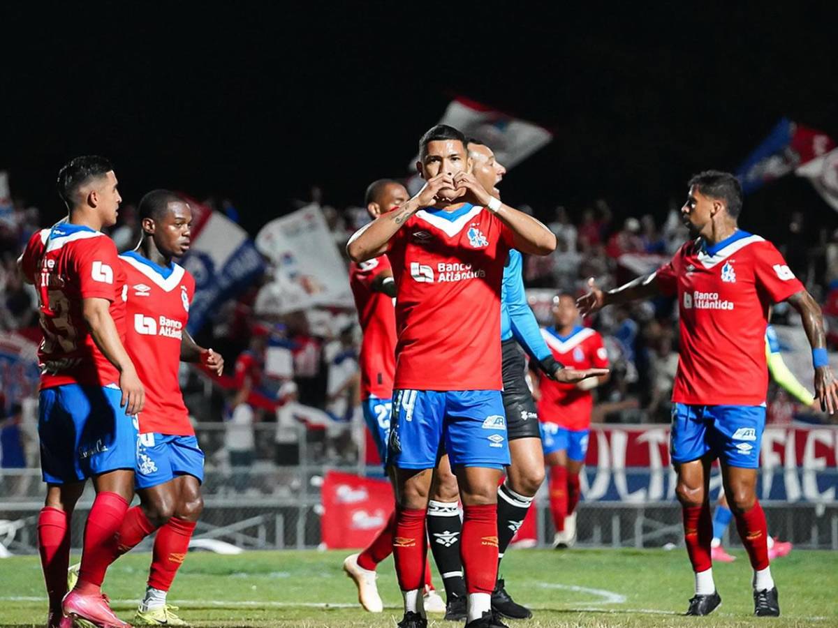 Ambientazo en New Orleans, salvador de Olimpia vs Potros y la Ultra Fiel