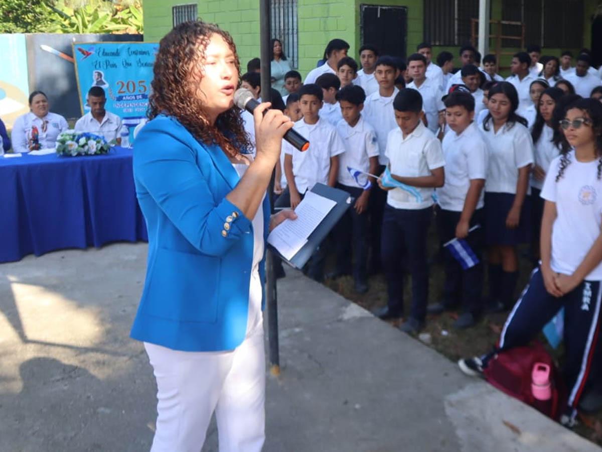 Instituto Modesto Rodas Alvarado de Ilanga rinde homenaje a la Bandera Nacional