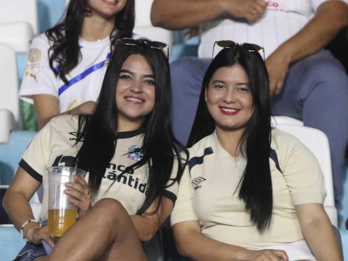 Bellas chicas del Olimpia-Marathón, festejo de Edwin Rodríguez y enfado de Lavallén