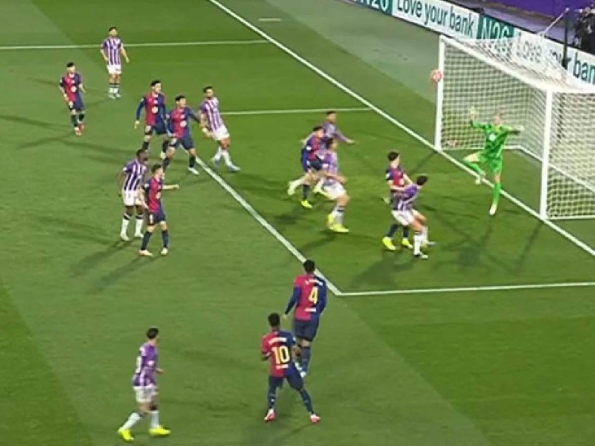 Debutó con Barcelona y se retiró lesionado; crack regresó y protesta a leyenda