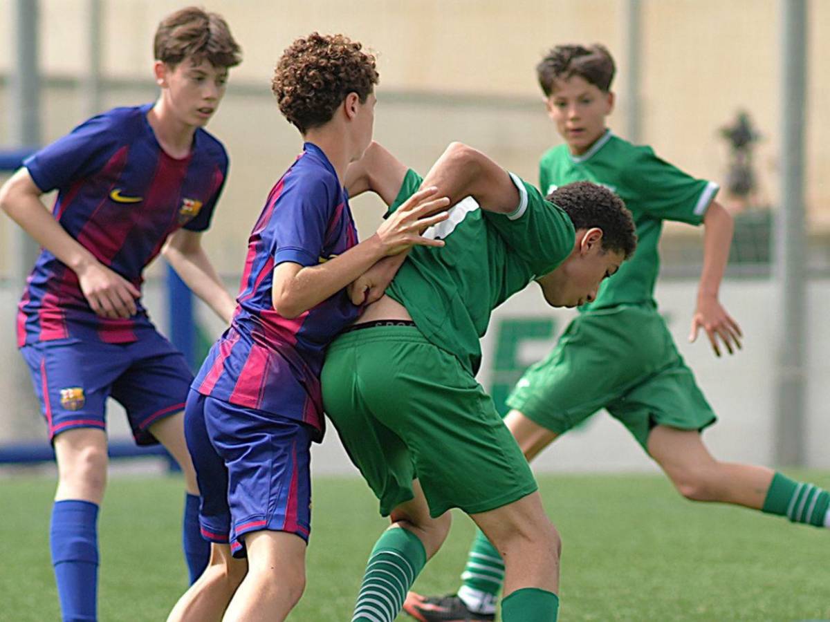 Messi compra un club en España donde milita un talento hondureño