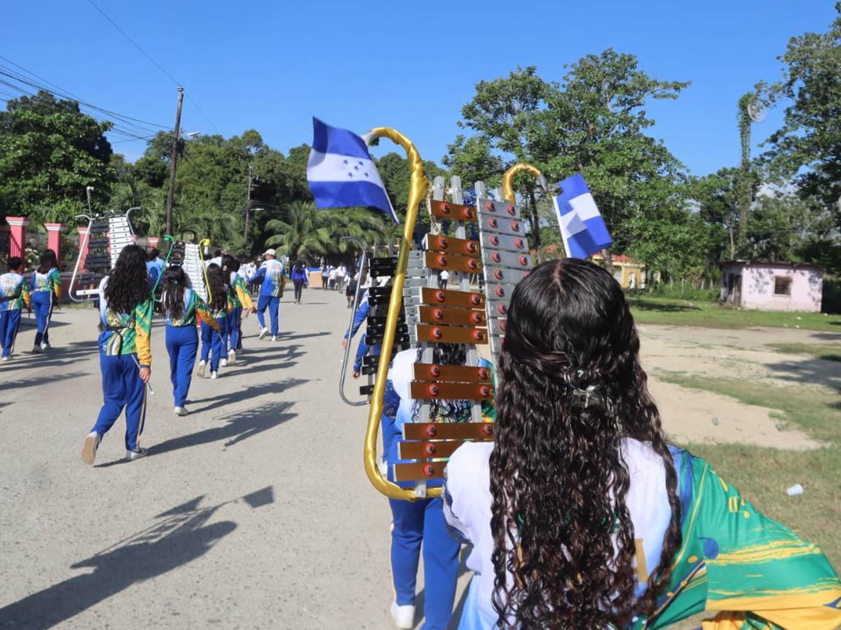 Instituto Modesto Rodas Alvarado de Ilanga rinde homenaje a la Bandera Nacional