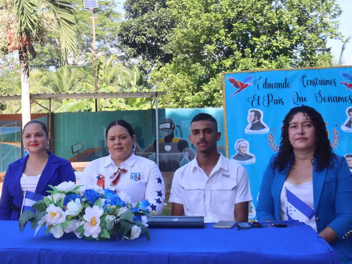 Instituto Modesto Rodas Alvarado de Ilanga rinde homenaje a la Bandera Nacional