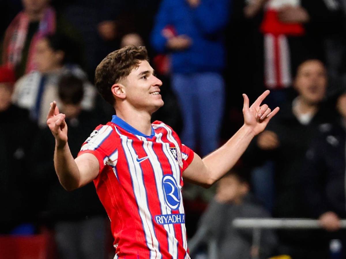 Barcelona sufre golpe: Campeón prepara impactante oferta por Julián y revelan trueque