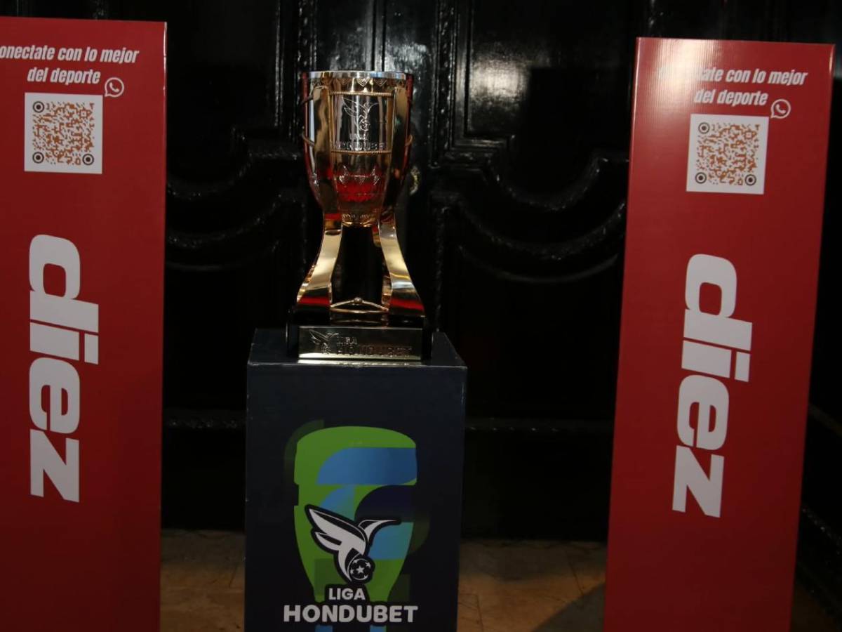 Premios DIEZ: Bellezas, mundialista y personalidades engalanaron el evento